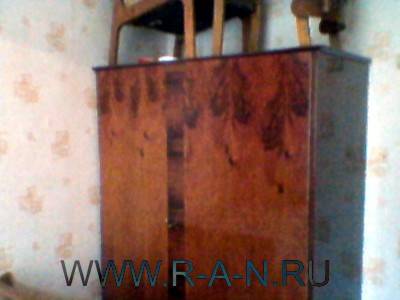 Шкаф и запасная мебель
